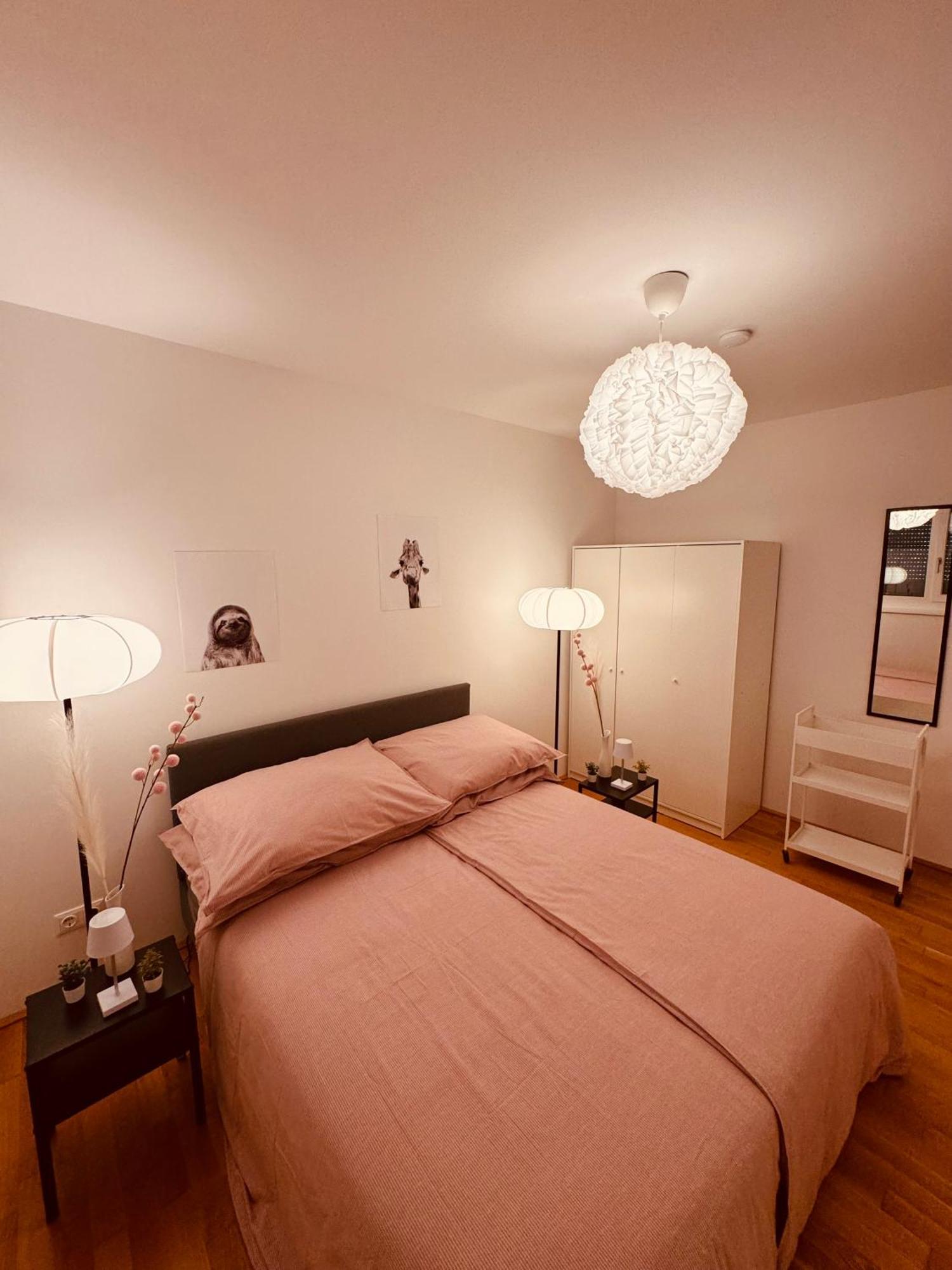 Apartament Ursula Rose Collection An Der Donau Wiedeń Zewnętrze zdjęcie
